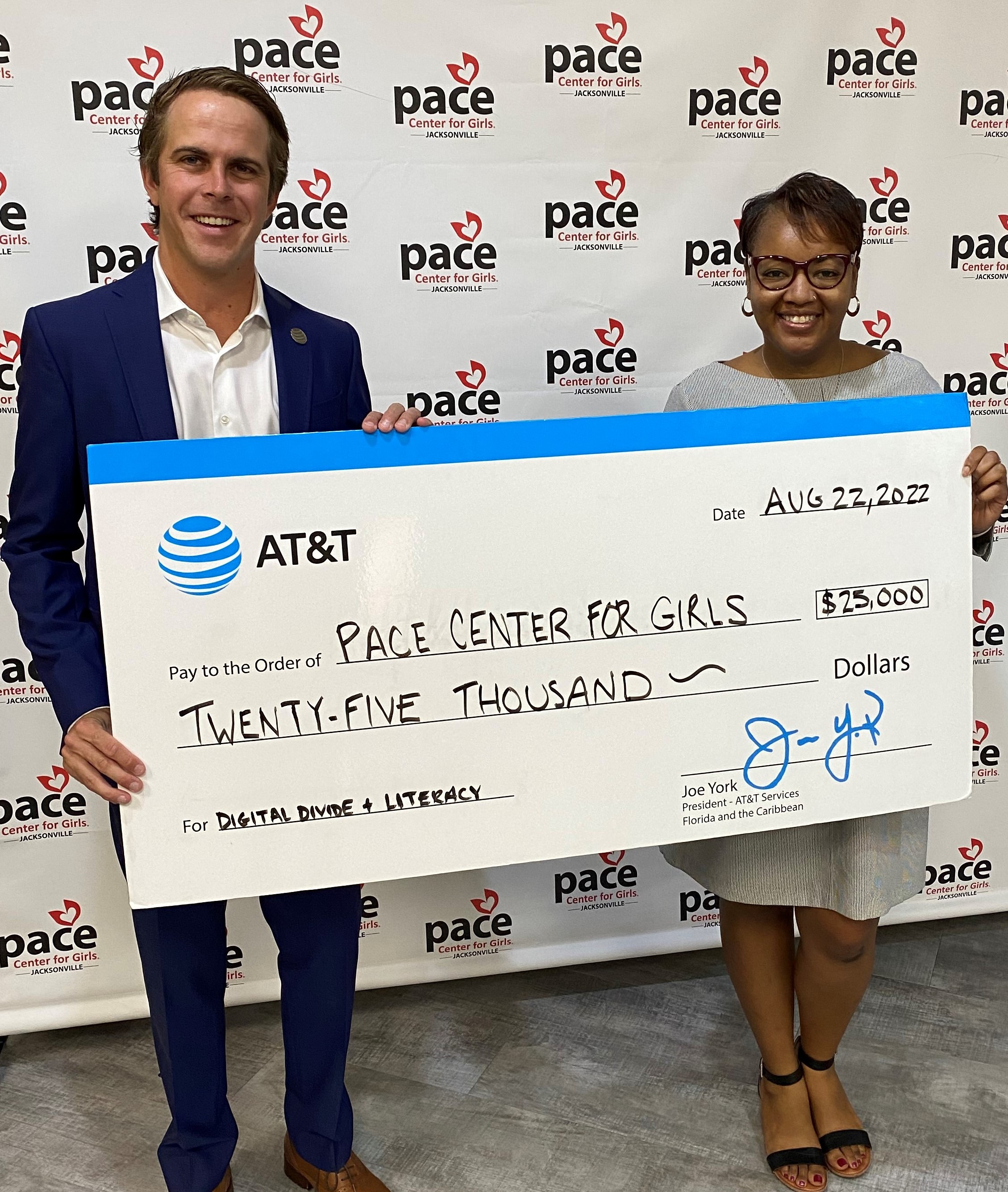 AT&T Awards Grant To Pace Center For Girls, Jacksonville (2)