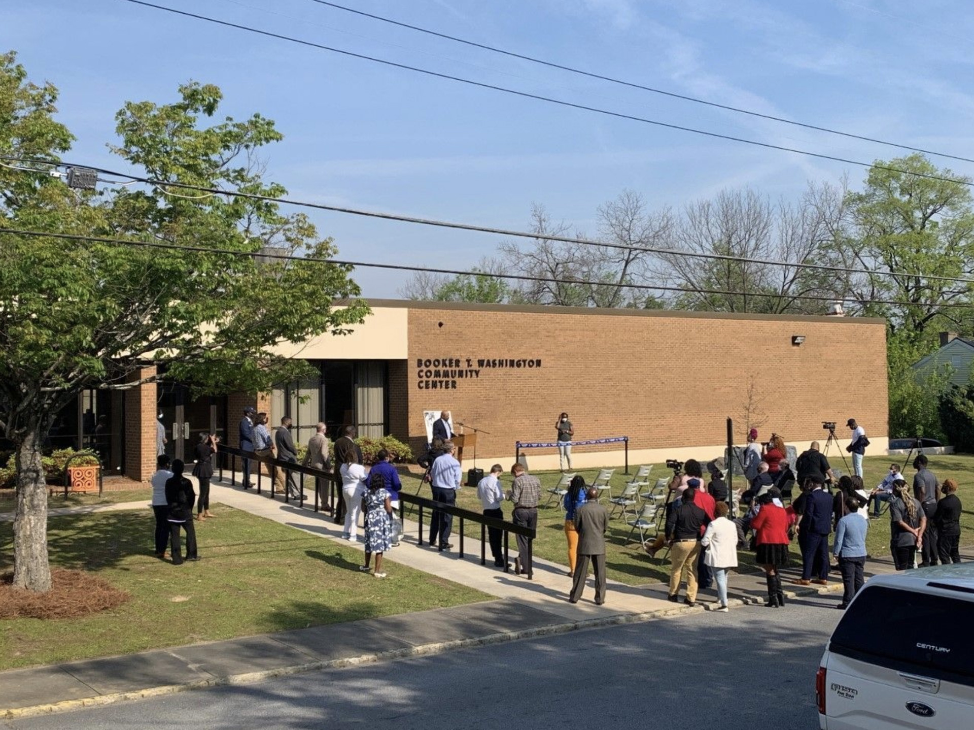 Revamped Booker T. Washington Community Center reopens in Pleasant